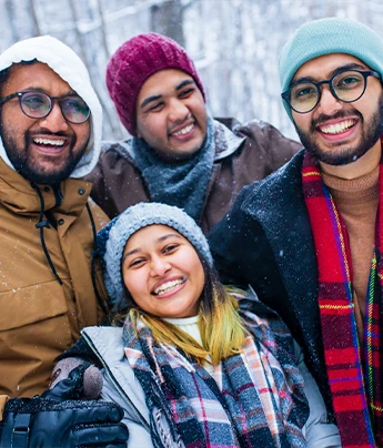 Grupo de amigos en destino Canadá, Teduca estudios en el exteripor.