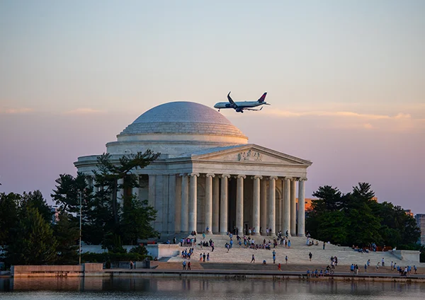 Destino Washington, Estados Unidos. Teduca estudios en el exterior.